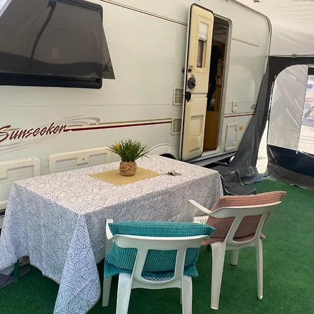 Caravana Estatica En Mediterraneo *