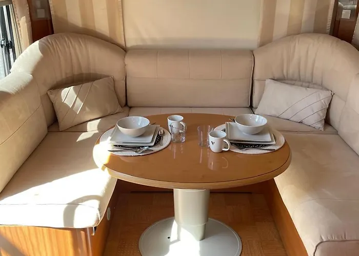 Camping Caravana Estatica En Mediterraneo