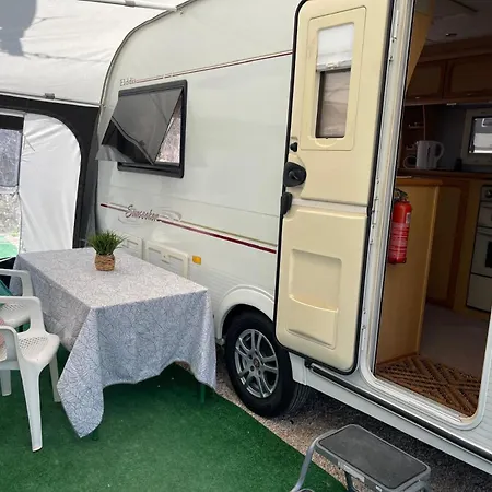 Caravana Estatica En Mediterraneo Κάλπε