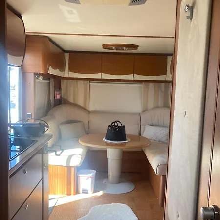 Caravana Estatica En Mediterraneo Κάμπινγκ *