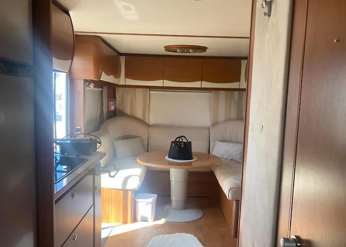 Caravana Estatica En Mediterraneo 营地 *